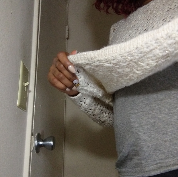 H&m gold and cream sweater - Picture 4 of 8